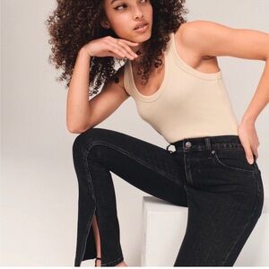 Abercrombie & Fitch Women's Black Jeans With Vent Hem